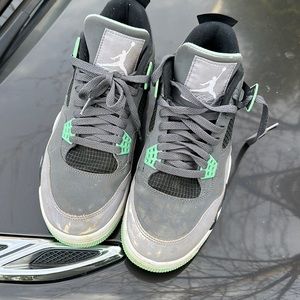 Jordan 4 green glow